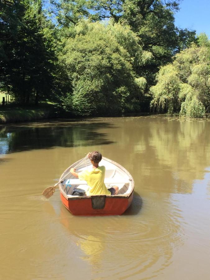 Le Gite Du Petit Renard: A Tranquil Gite With Pool Oradour-Saint-Genest Ngoại thất bức ảnh